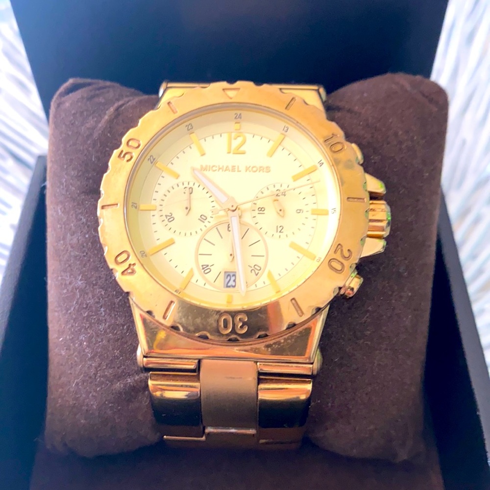 Michael Kors Women's MK5313 Gold Stainless-Steel Quartz Watch with Gold Dial